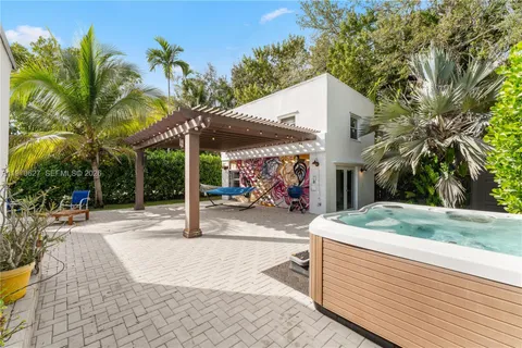 $800,000 | 745 Northeast 88th Street, Miami, FL 33138