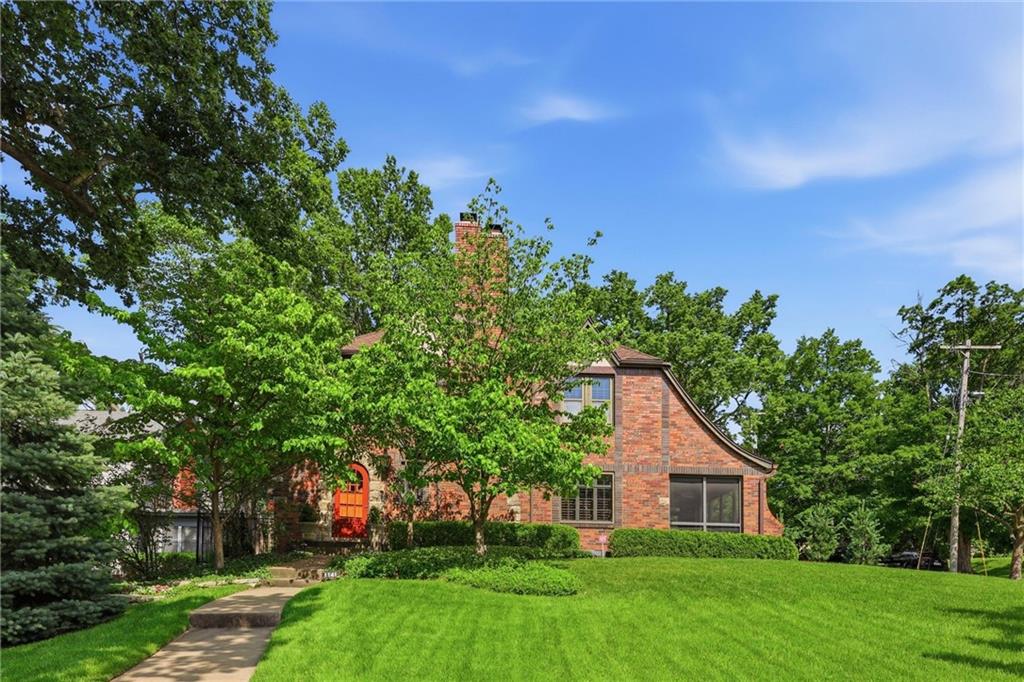 1141 Valentine Road Kansas City, MO 64111 - Photo 1 of 53