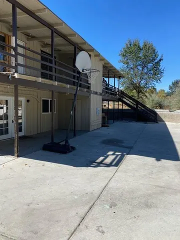 $900,000 | 48960 River Park Road, Oakhurst, CA 93644