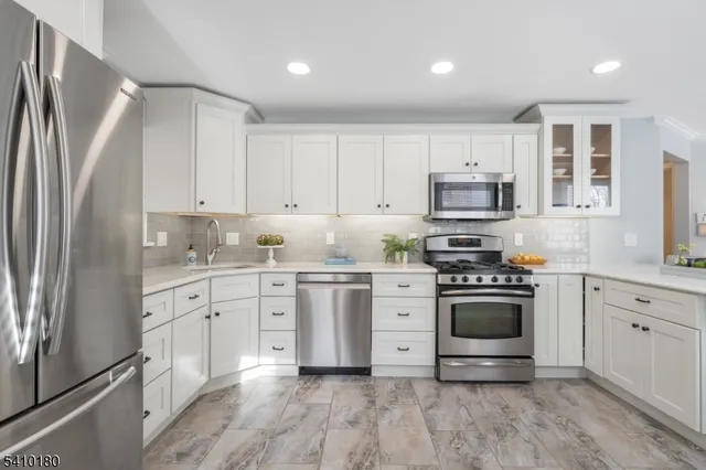 $745,000 | 17 Shady Lane, Fanwood, NJ 07023