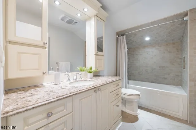 $745,000 | 17 Shady Lane, Fanwood, NJ 07023