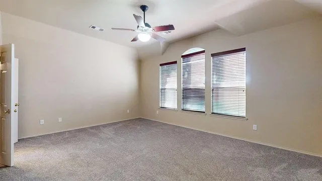 $3,100 | 1910 Wickersham Lane, Corinth, TX 76210