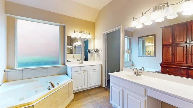 $3,100 | 1910 Wickersham Lane, Corinth, TX 76210