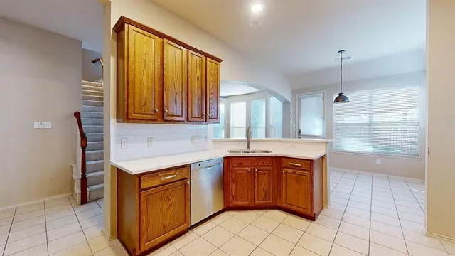 $3,100 | 1910 Wickersham Lane, Corinth, TX 76210