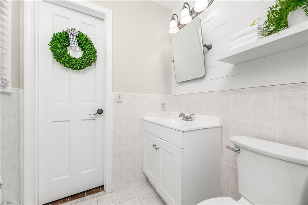 221 Random Road Mocksville, NC 27028 - Photo 19 of 38 Gallery Image 19