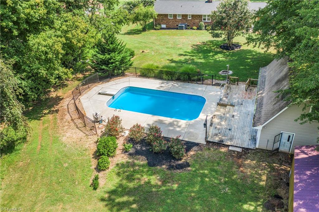 221 Random Road Mocksville, NC 27028 - Photo 35 of 38 Gallery Image 35