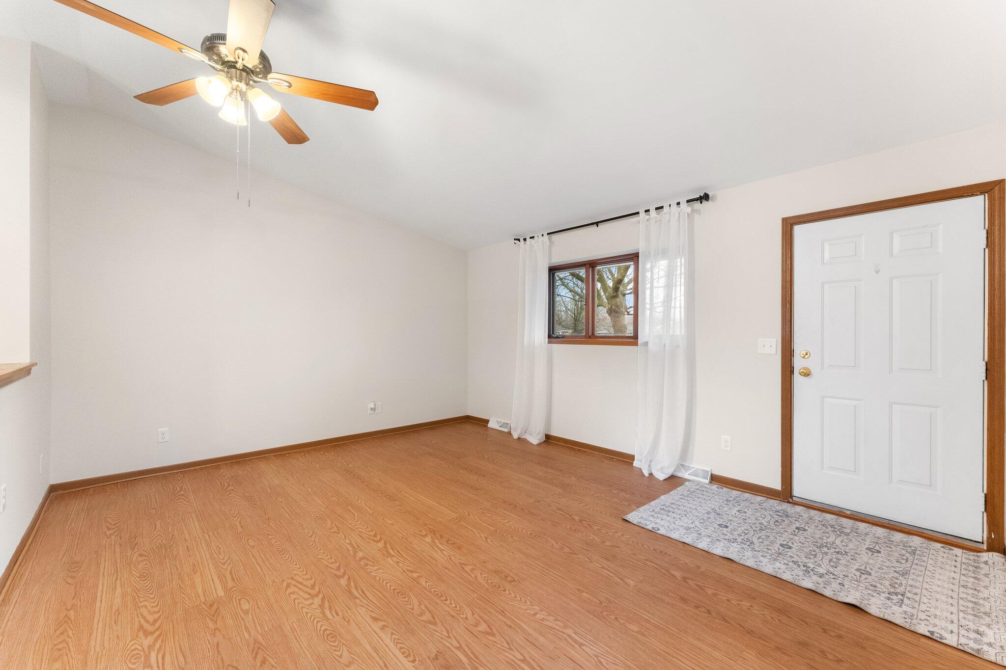 130-132 Meadow Road Crown Point, IN 46307 - Photo 14 of 22 2048x1365