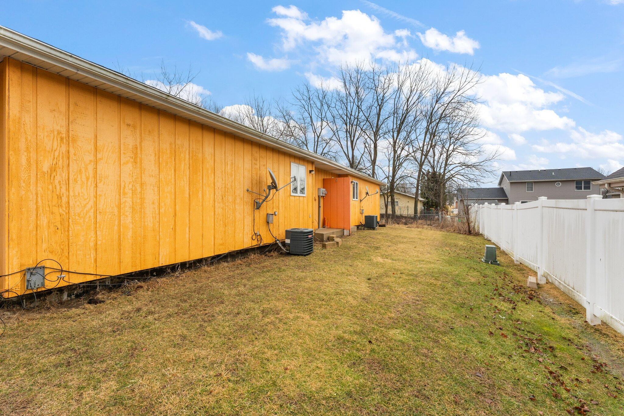 130-132 Meadow Road Crown Point, IN 46307 - Photo 21 of 22 2048x1365