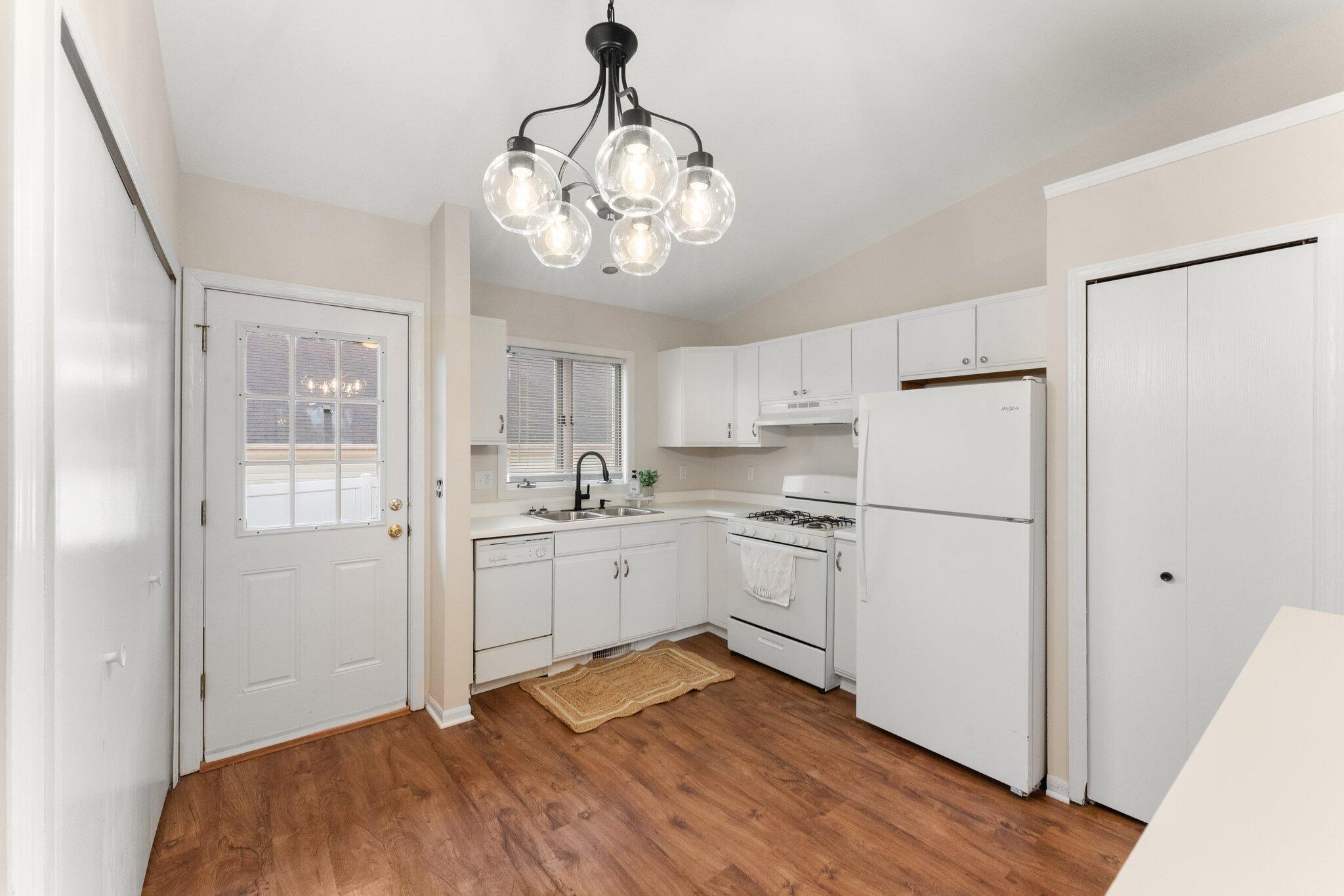 130-132 Meadow Road Crown Point, IN 46307 - Photo 5 of 22 2048x1365