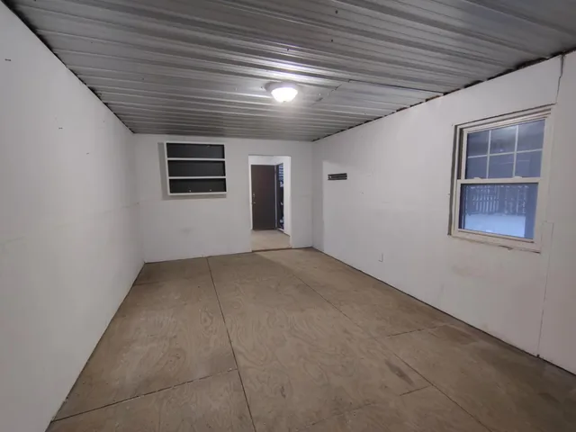 $1,600 | 23809 Shelby Road, Lowell, IN 46356