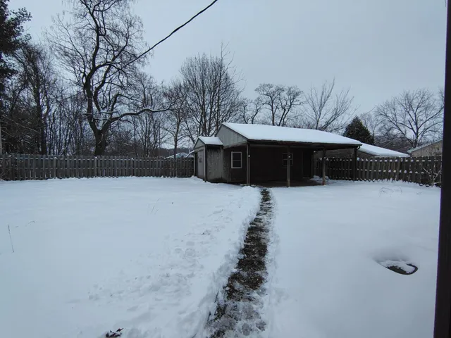 $1,600 | 23809 Shelby Road, Lowell, IN 46356