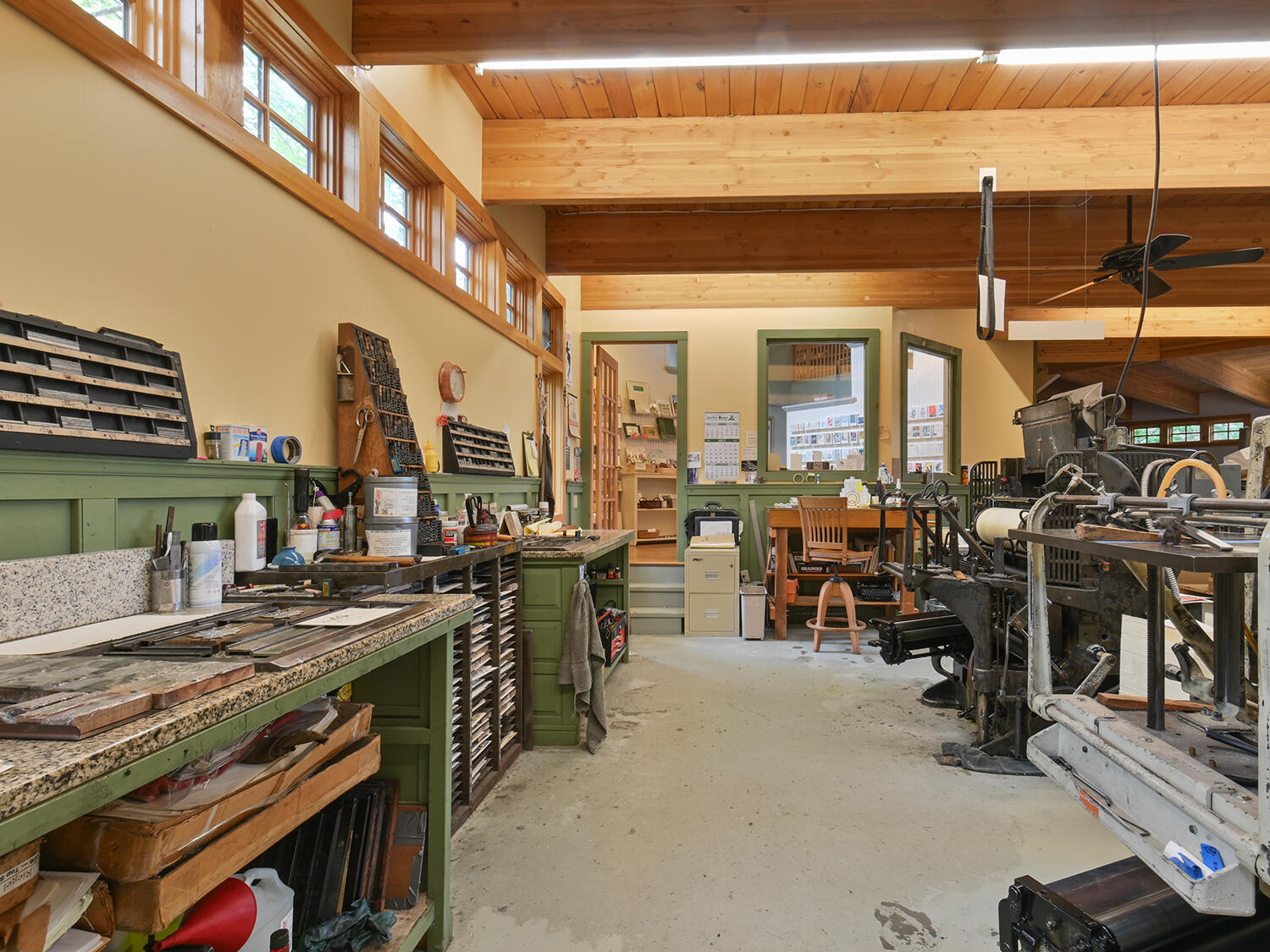 463 Atlantic Road Swans Island, ME 04685 - Photo 22 of 50 Press Room