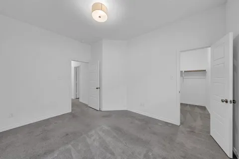 $409,900 | 2825 Stanley Avenue, Fort Worth, TX 76110