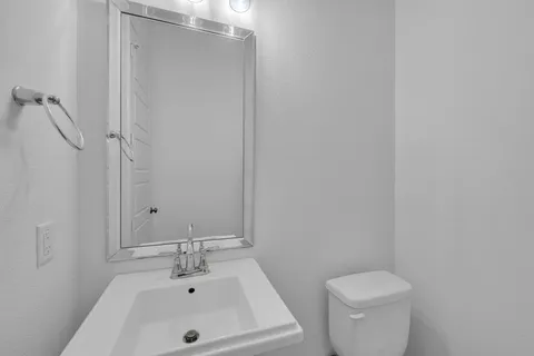 $409,900 | 2825 Stanley Avenue, Fort Worth, TX 76110