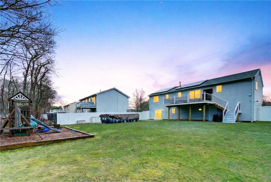 82 Mohawk Trail Cranston, RI 02921 - Photo 17 of 24