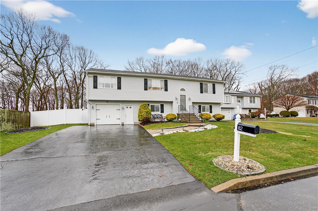 82 Mohawk Trail Cranston, RI 02921 - Photo 18 of 24