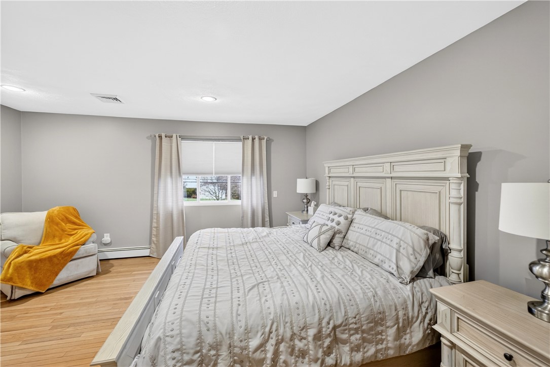 82 Mohawk Trail Cranston, RI 02921 - Photo 7 of 24