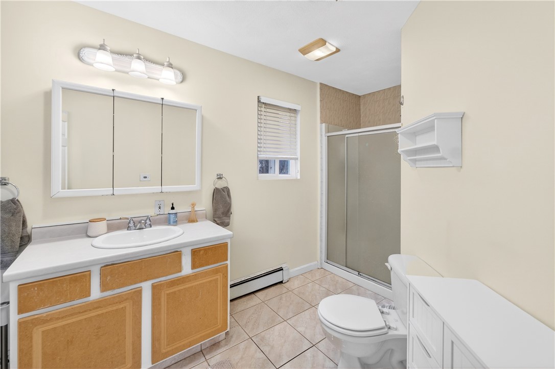 82 Mohawk Trail Cranston, RI 02921 - Photo 8 of 24