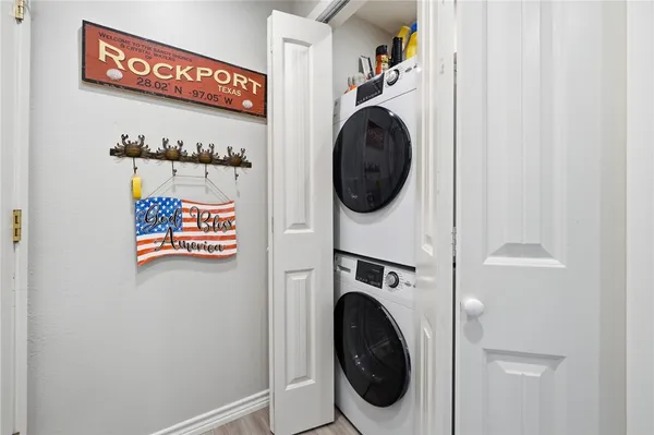 $425,000 | 2404 Bayhouse Drive, Unit 2404, Rockport, TX 78382