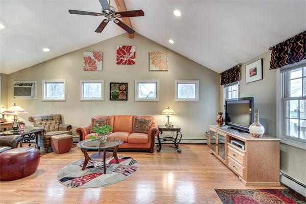 12 Oakland Road North Reading, MA 01864 - Photo 15 of 30 Gallery Image 15