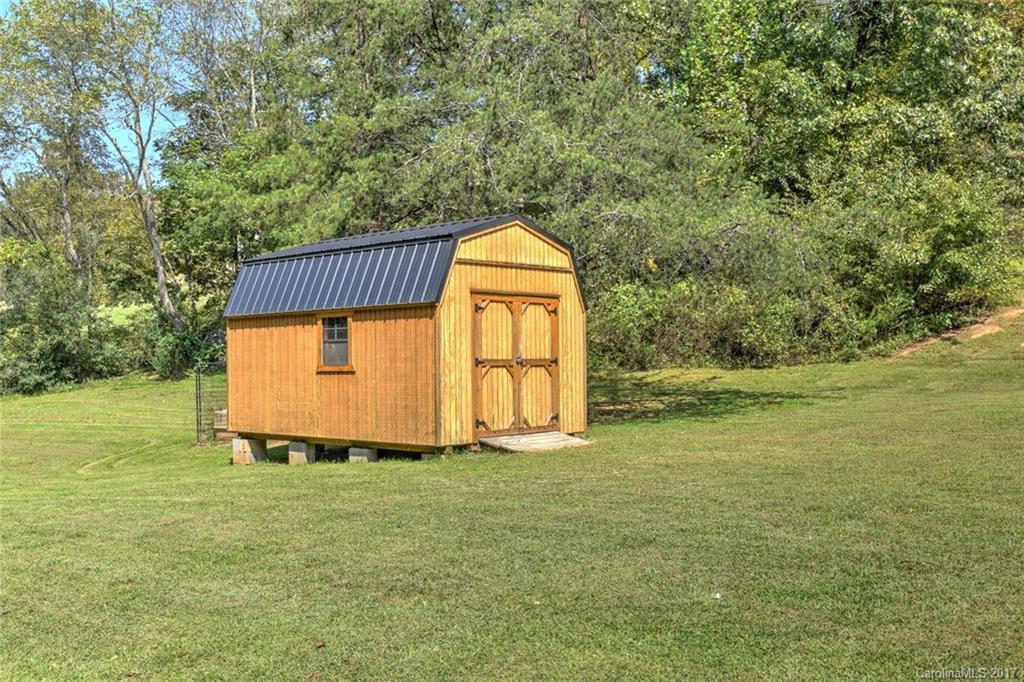 74 Cole Road Leicester, NC 28748 - Photo 22 of 23 Gallery Image 22