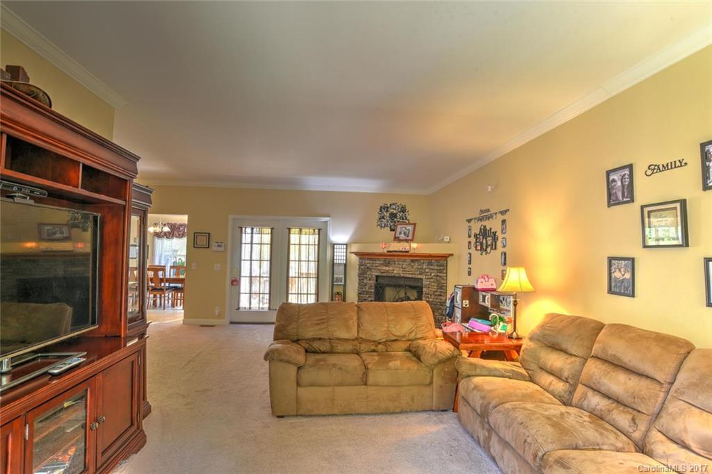 74 Cole Road Leicester, NC 28748 - Photo 9 of 23 Gallery Image 9