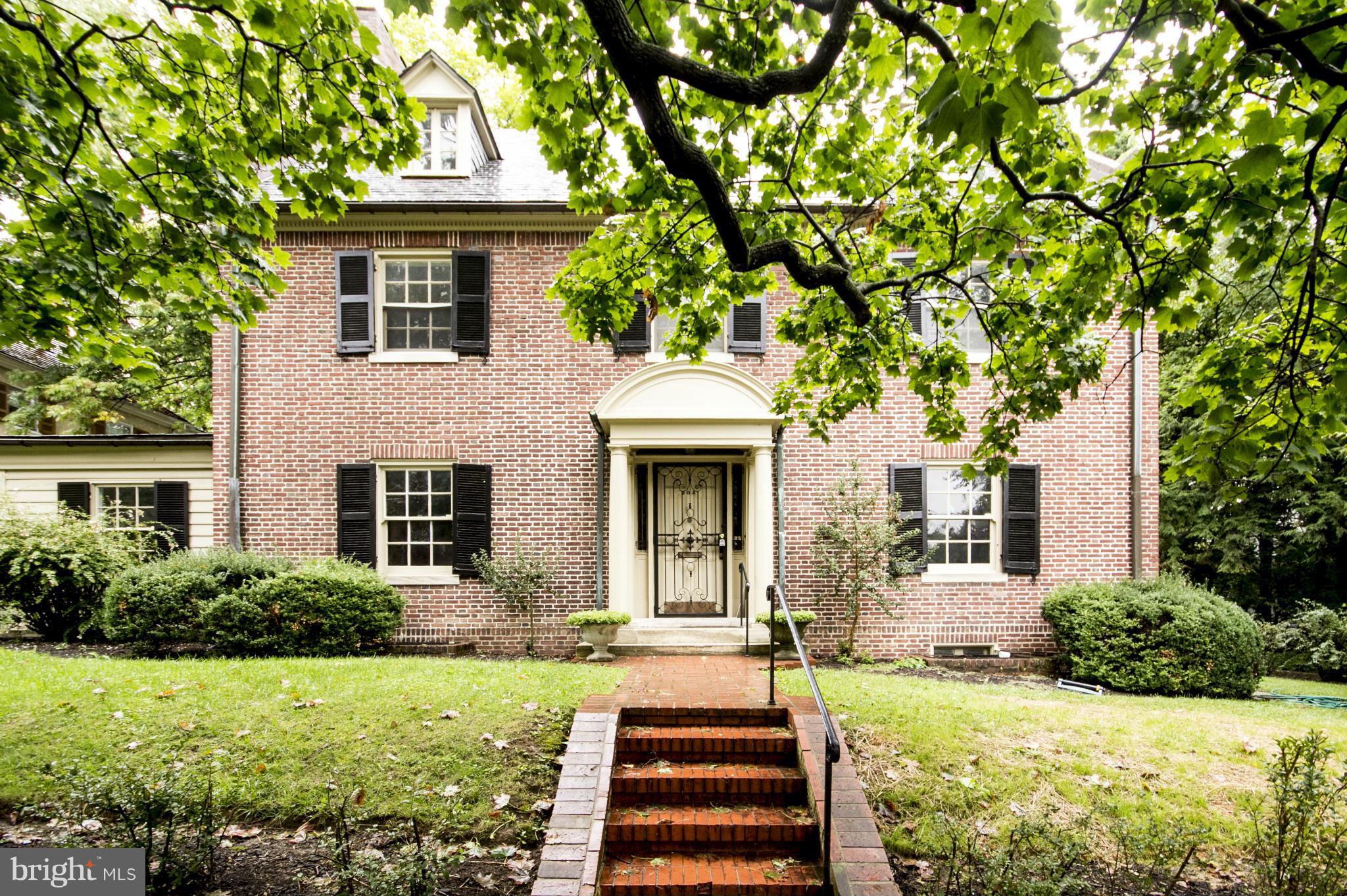 204 St Martins Road Baltimore, MD 21218 - Photo 1 of 30 Exterior (Front)