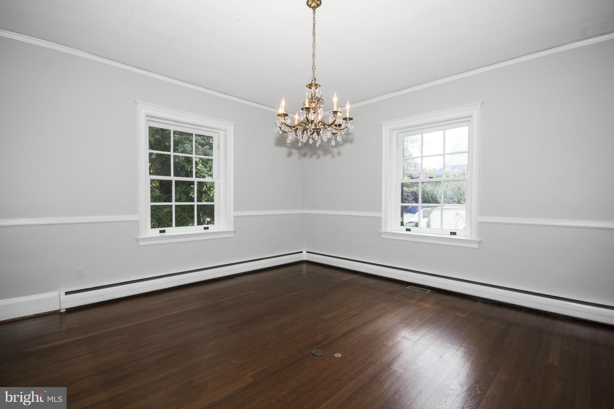 204 St Martins Road Baltimore, MD 21218 - Photo 5 of 30 Dining Room