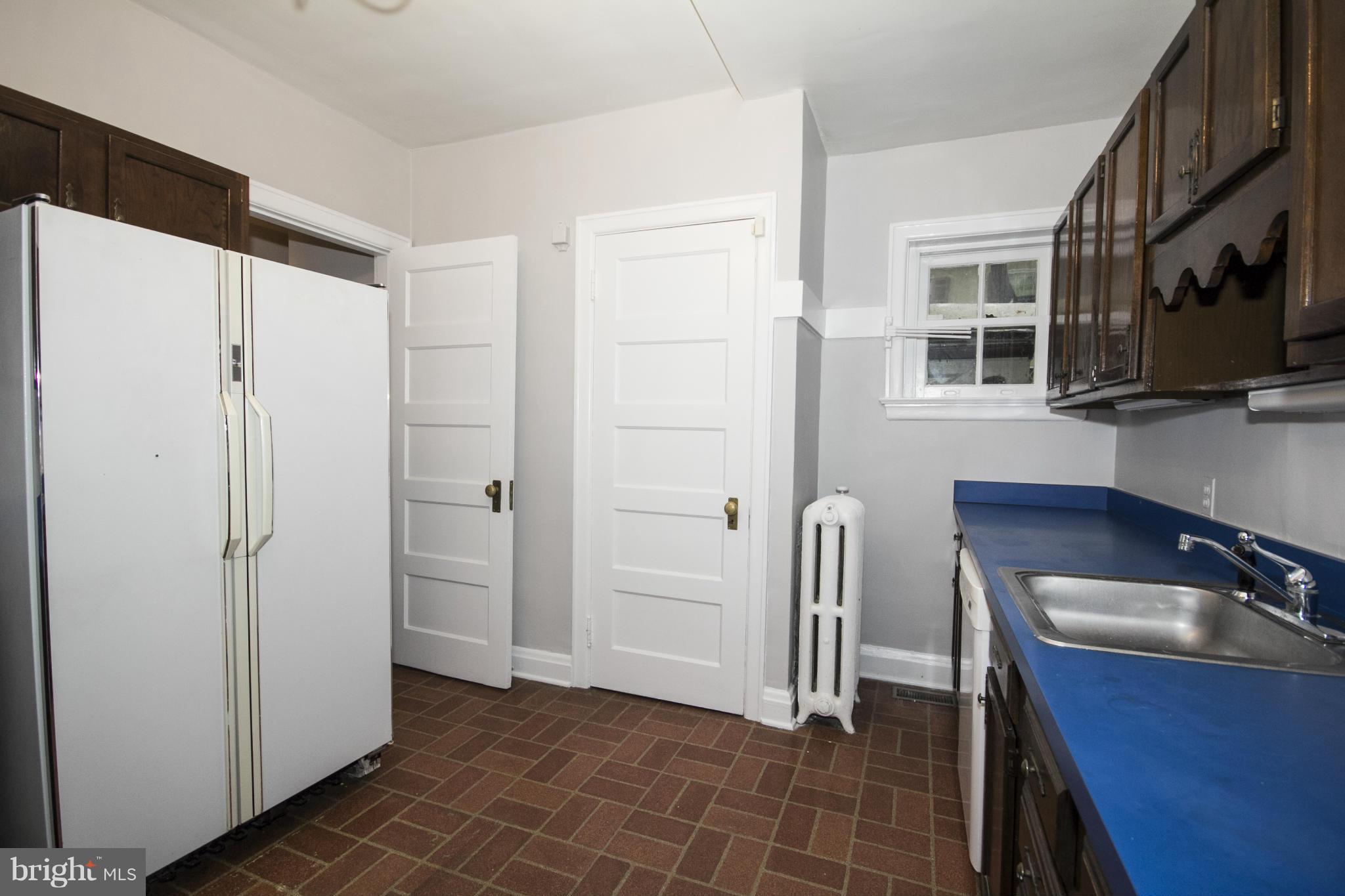 204 St Martins Road Baltimore, MD 21218 - Photo 10 of 30 Kitchen