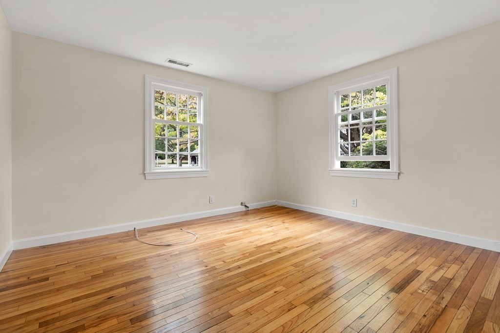 125 Jericho Road, Unit 125 Weston, MA 02493 - Photo 15 of 24