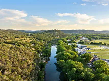 $1,699,000 | 811 Wade Road, Canyon Lake, TX 78132
