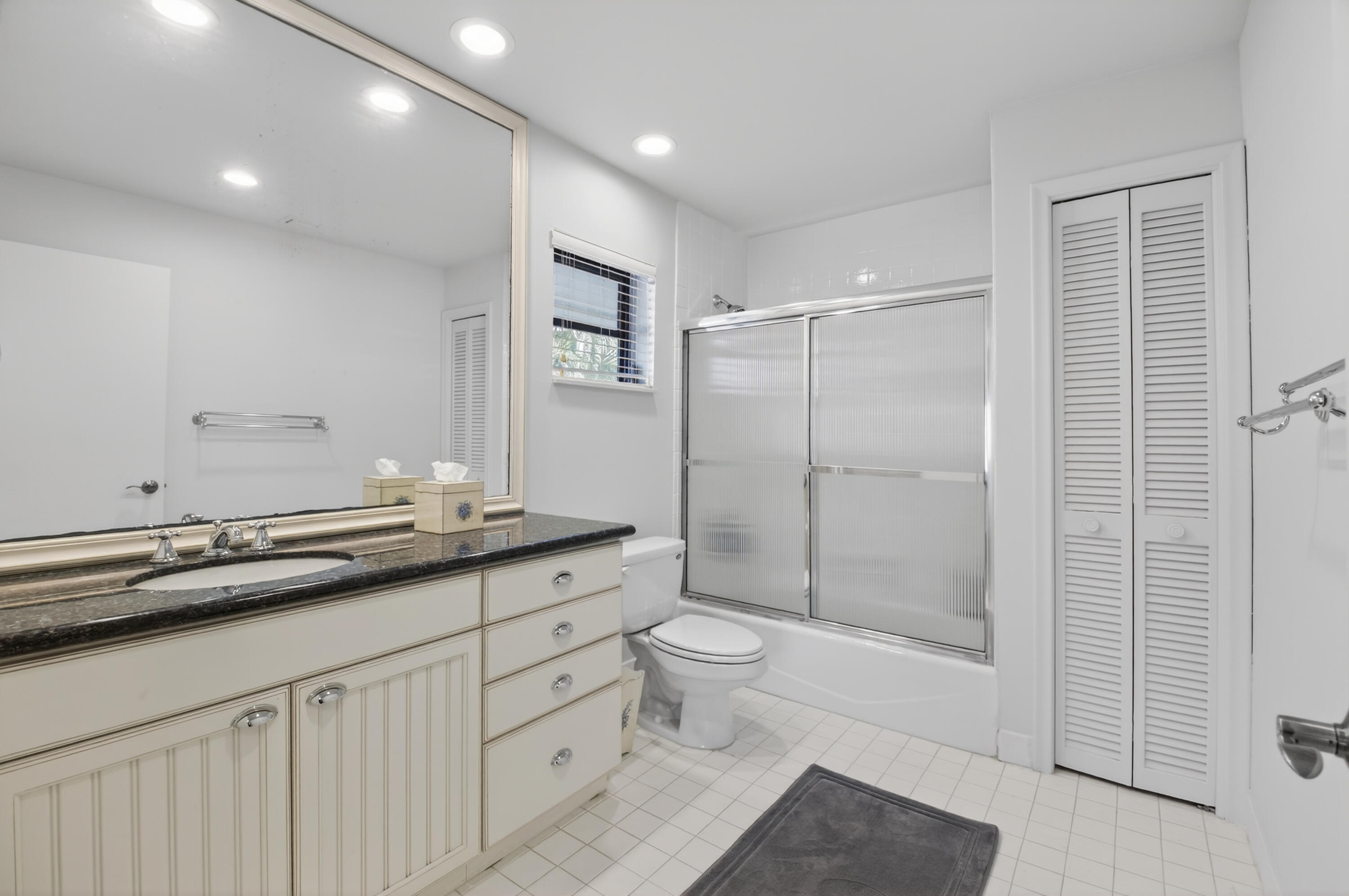 19682 Oakbrook Court Boca Raton, FL 33434 - Photo 45 of 88 DSC_5462