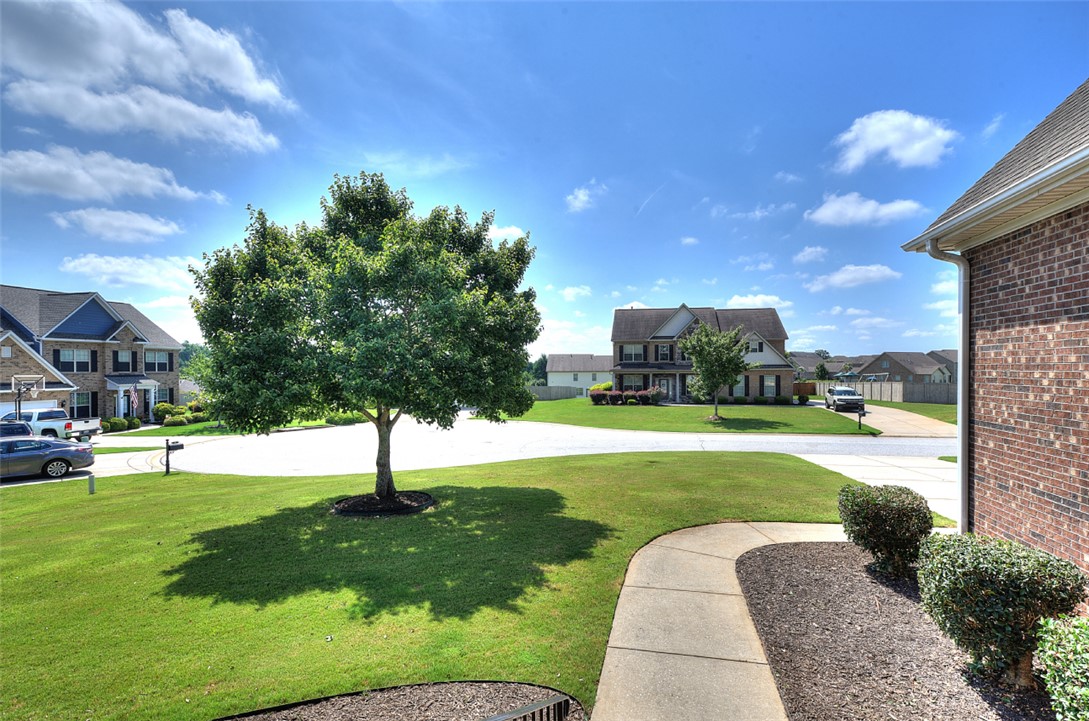 7 Dartford Court Easley, SC 29642 - Photo 4 of 50