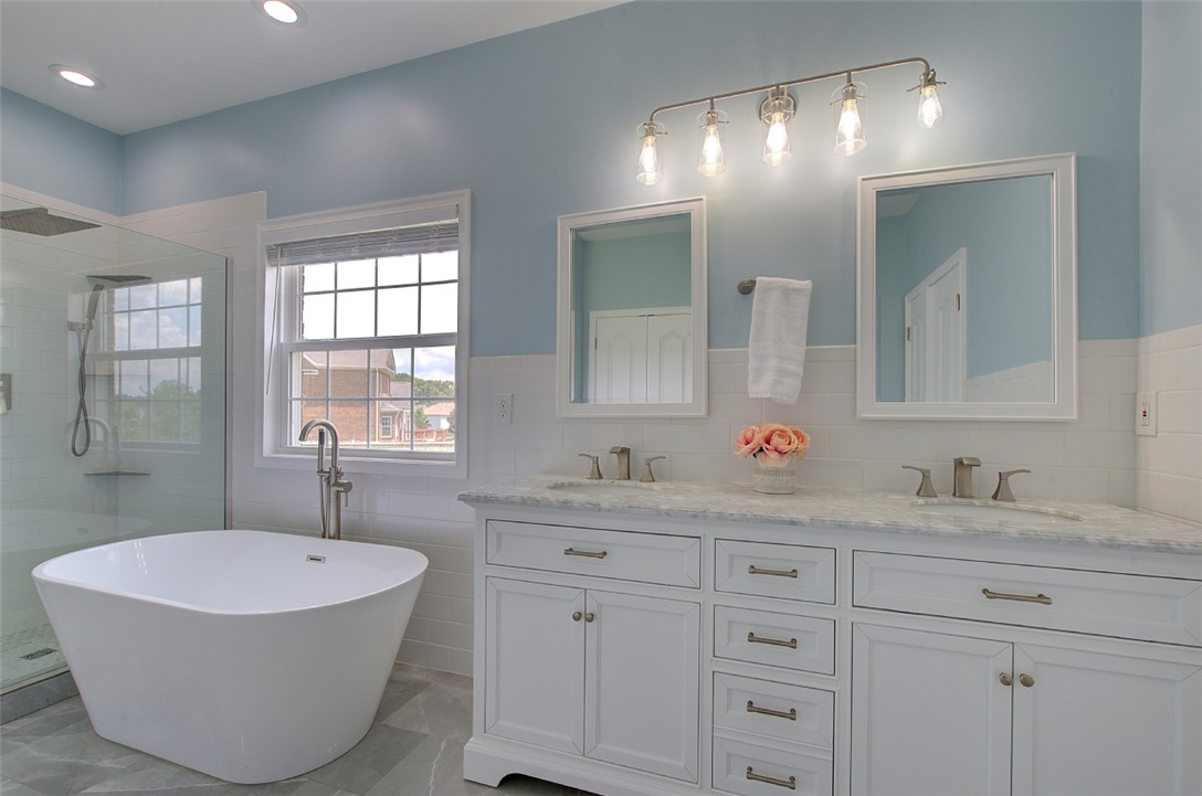 7 Dartford Court Easley, SC 29642 - Photo 41 of 50 Primary Bath