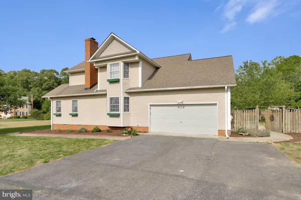 $475,000 | 23150 Lake Drive, Lexington Park, MD 20653