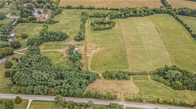 $299,000 | 3 Arnold Park, Holt, MO 64048