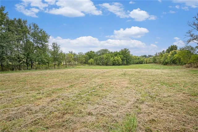 $299,000 | 3 Arnold Park, Holt, MO 64048