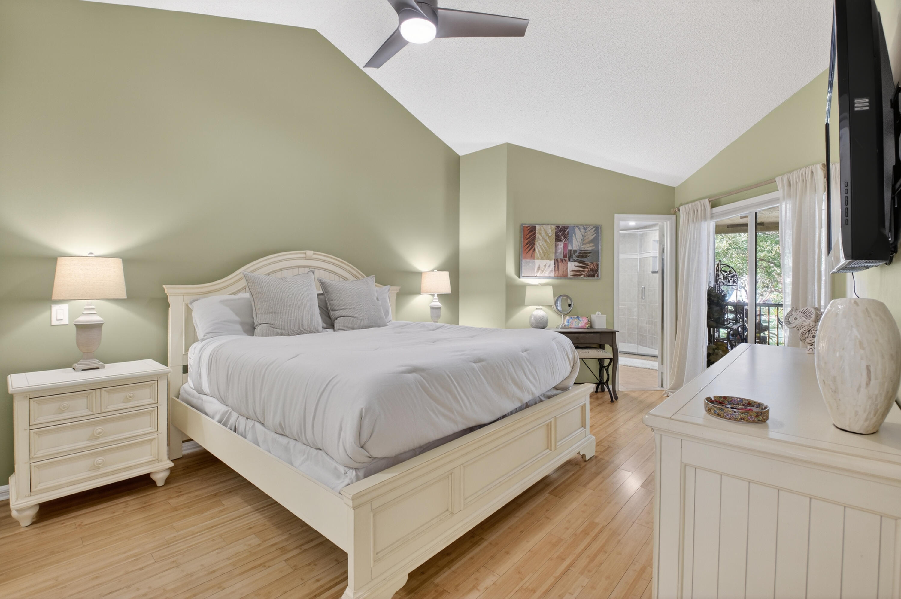 6658 Via Regina, Unit 10 Boca Raton, FL 33433 - Photo 17 of 58 Primary