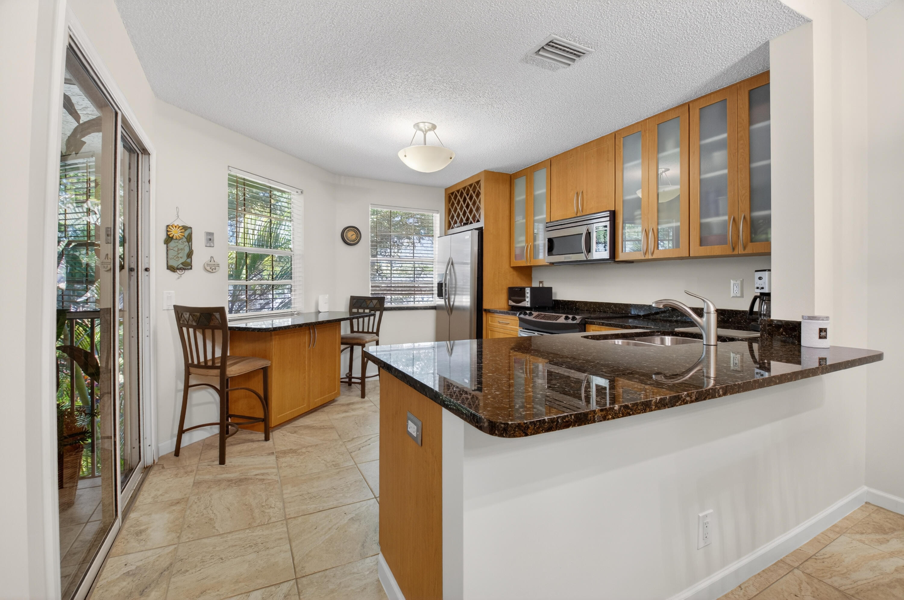 6658 Via Regina, Unit 10 Boca Raton, FL 33433 - Photo 6 of 58 Kitchen