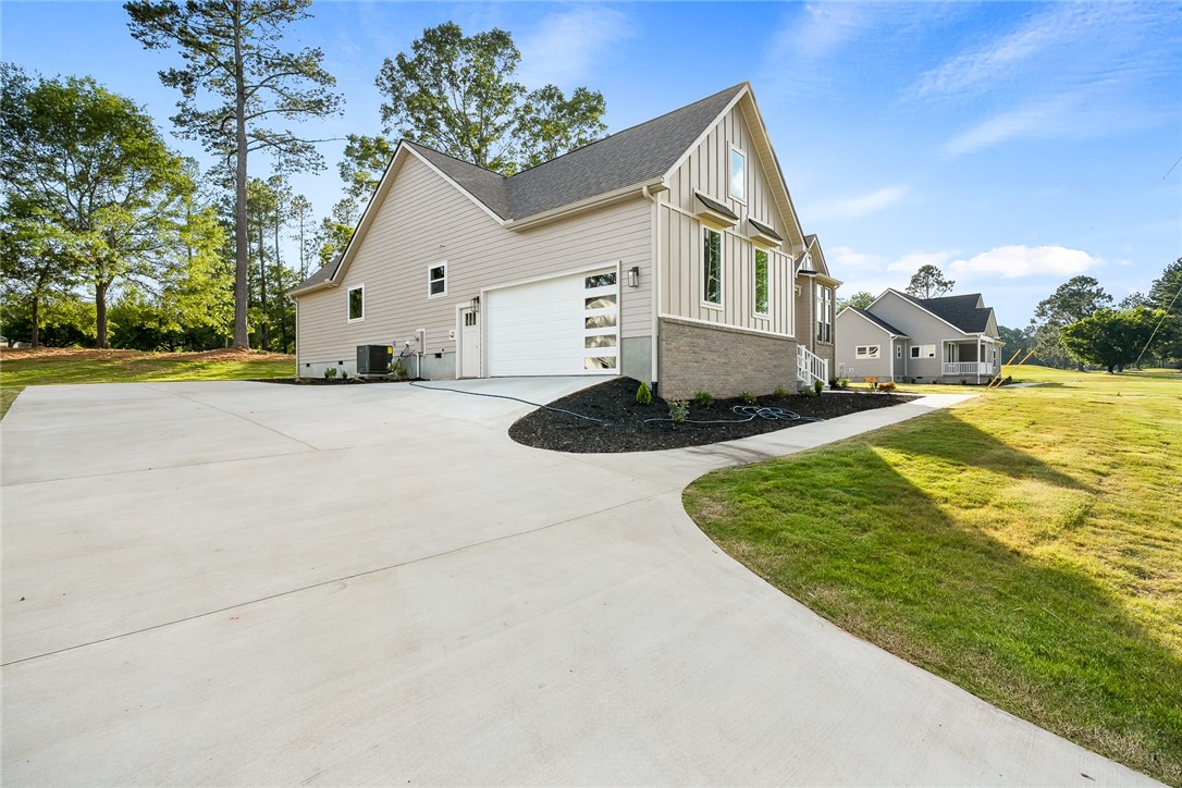 1016 Cox Road Anderson, SC 29621 - Photo 2 of 31 Gallery Image 2