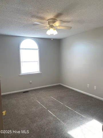 $1,500 | 2009 River Drive, Unit A, Greenville, NC 27858