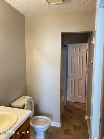 $1,500 | 2009 River Drive, Unit A, Greenville, NC 27858