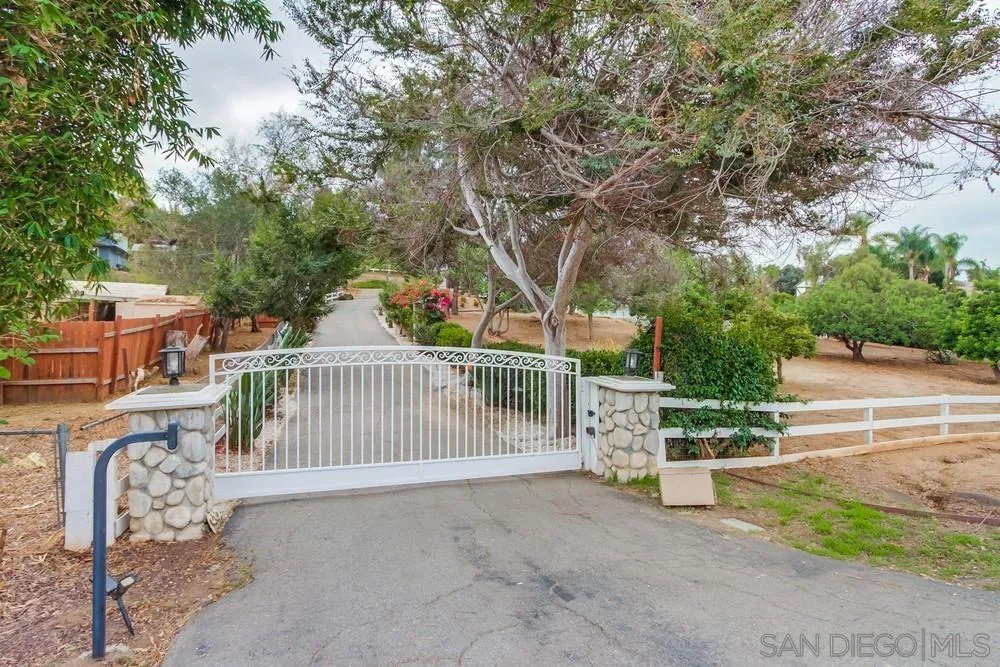 227 Hutchison Street Vista, CA 92084 - Photo 58 of 58