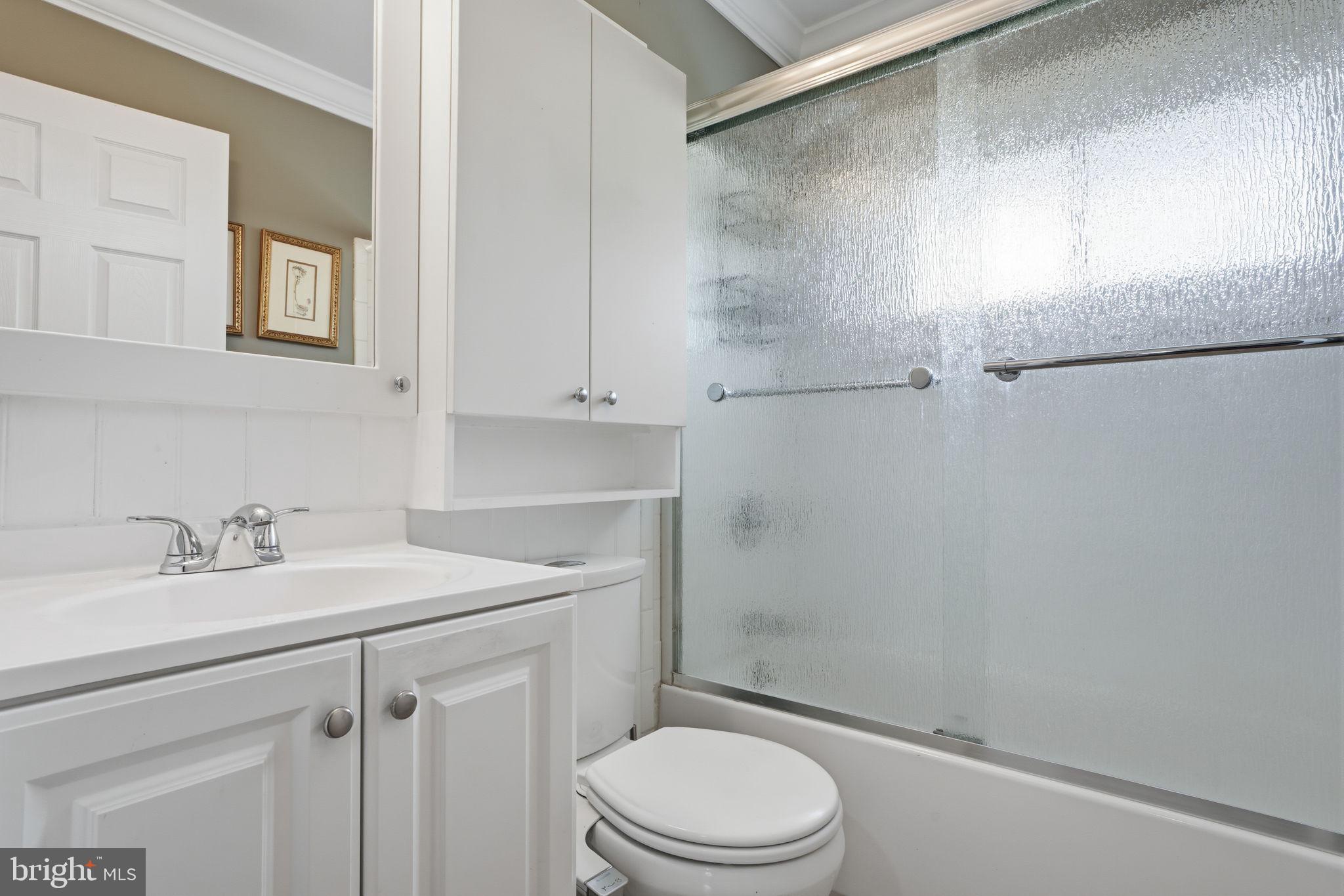 1 Larkspur Road Levittown, PA 19056 - Photo 16 of 32