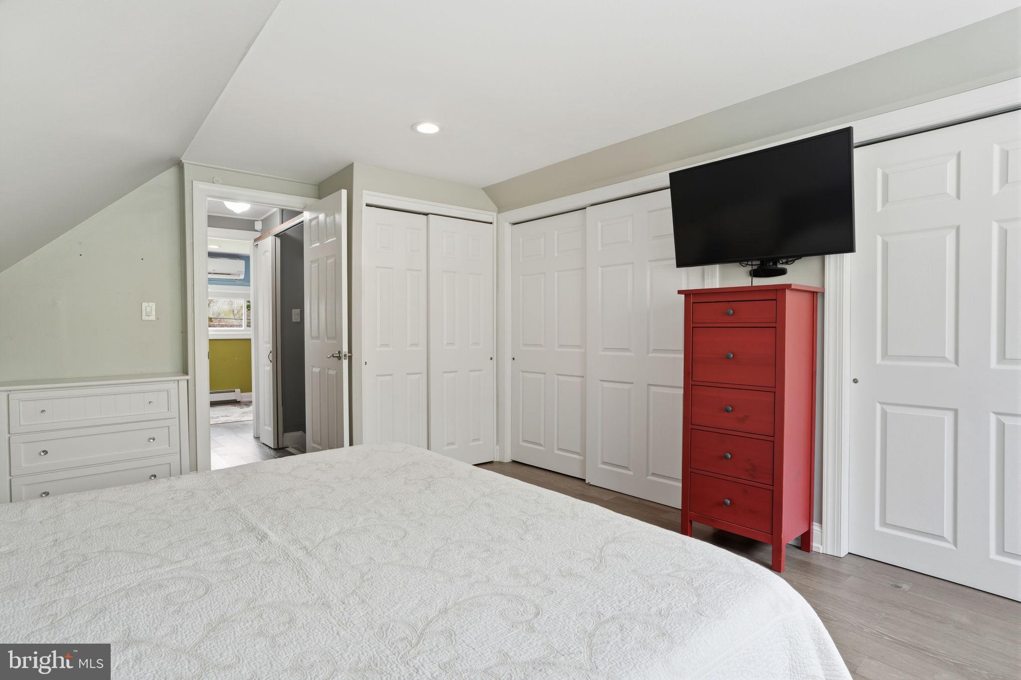 1 Larkspur Road Levittown, PA 19056 - Photo 18 of 32