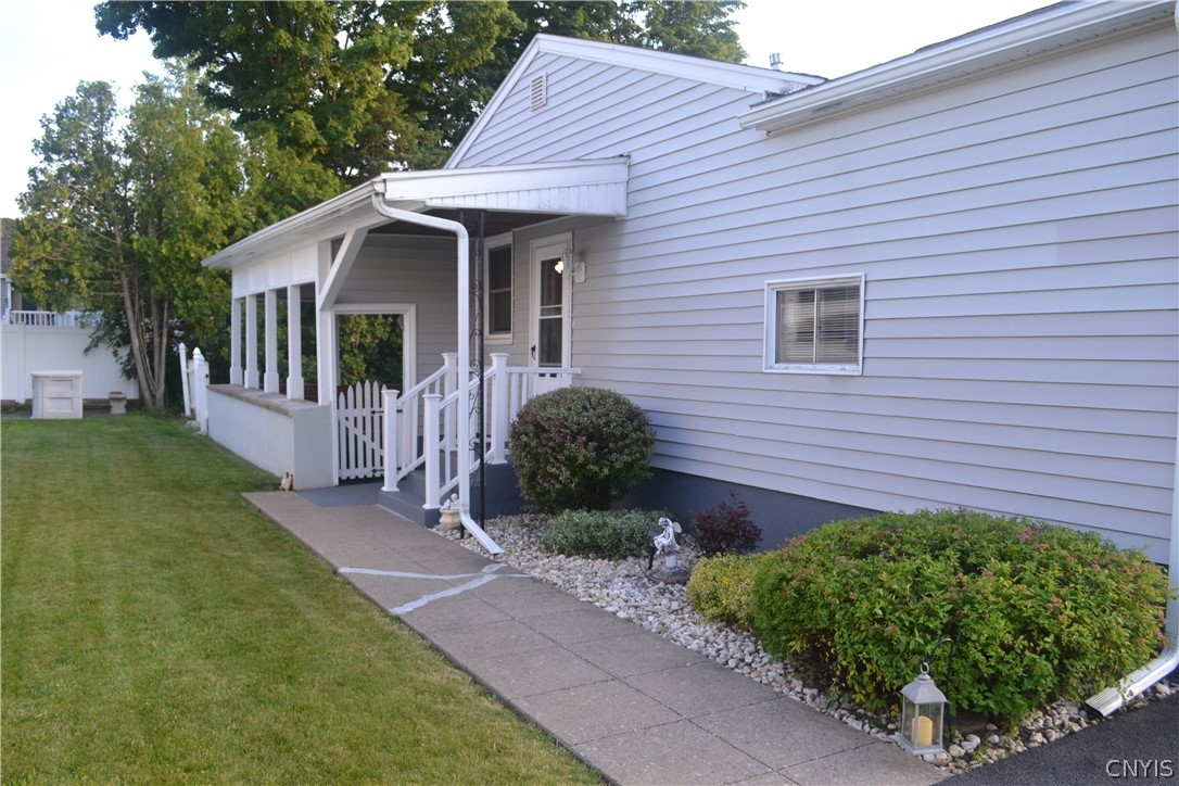 1408 Buckley Road Utica, NY 13501 - Photo 4 of 48 side