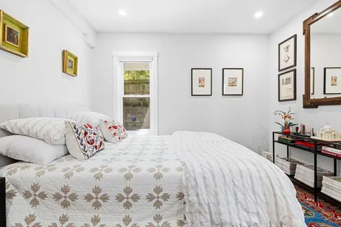 $1,100,000 | 32 Cambridge Terrace, Unit 1, Cambridge, MA 02140