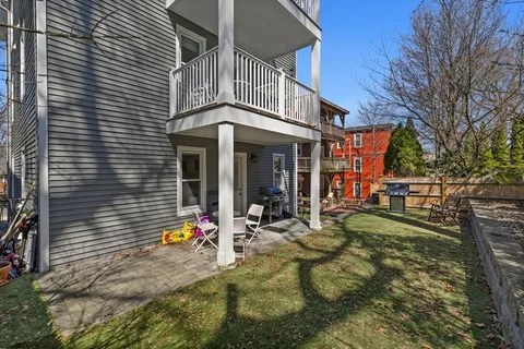 $1,100,000 | 32 Cambridge Terrace, Unit 1, Cambridge, MA 02140