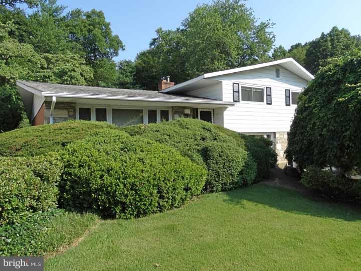 1000 Irvin Road Huntingdon Valley, PA 19006 - Photo 1 of 23 Exterior