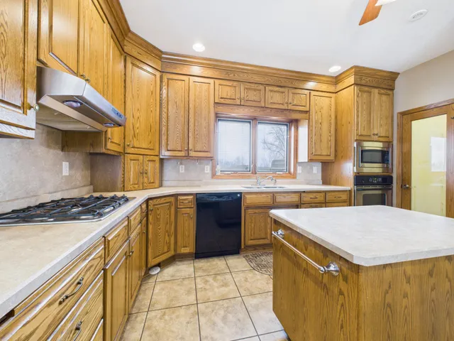 $589,000 | 19801 Sundown Lane, Glenwood, MN 56334